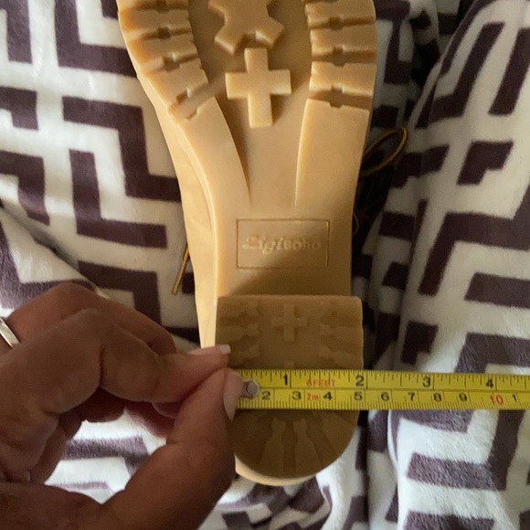 SOLD!!! Zigisoho sz 10 NWOT heeled hiking boots - Picture 6 of 6